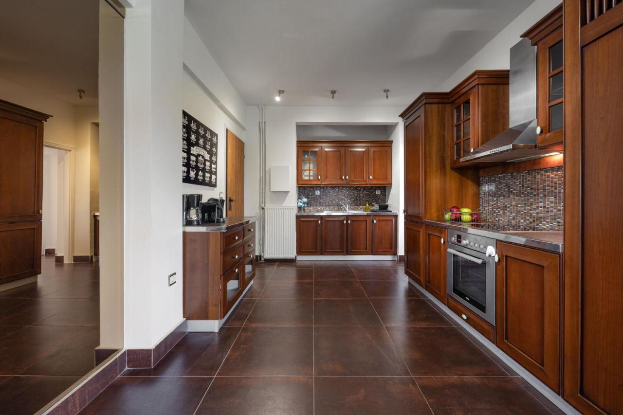 Relux Sea View 2 Bedroom Apartment By Blupine Athena Bagian luar foto