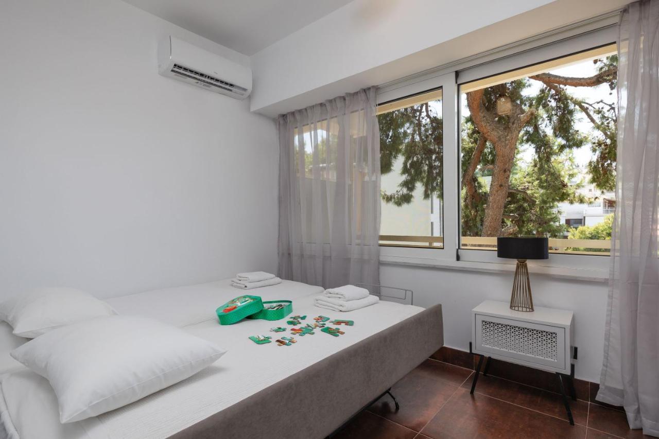 Relux Sea View 2 Bedroom Apartment By Blupine Athena Bagian luar foto